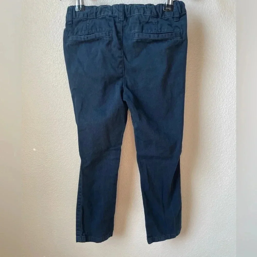 The Children’s Place 5T navy blue pants with adjustable waistband.